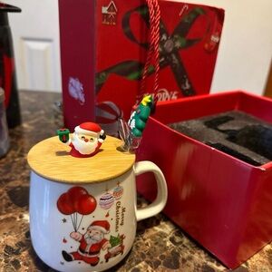 Christmas Santa Mug with Lid